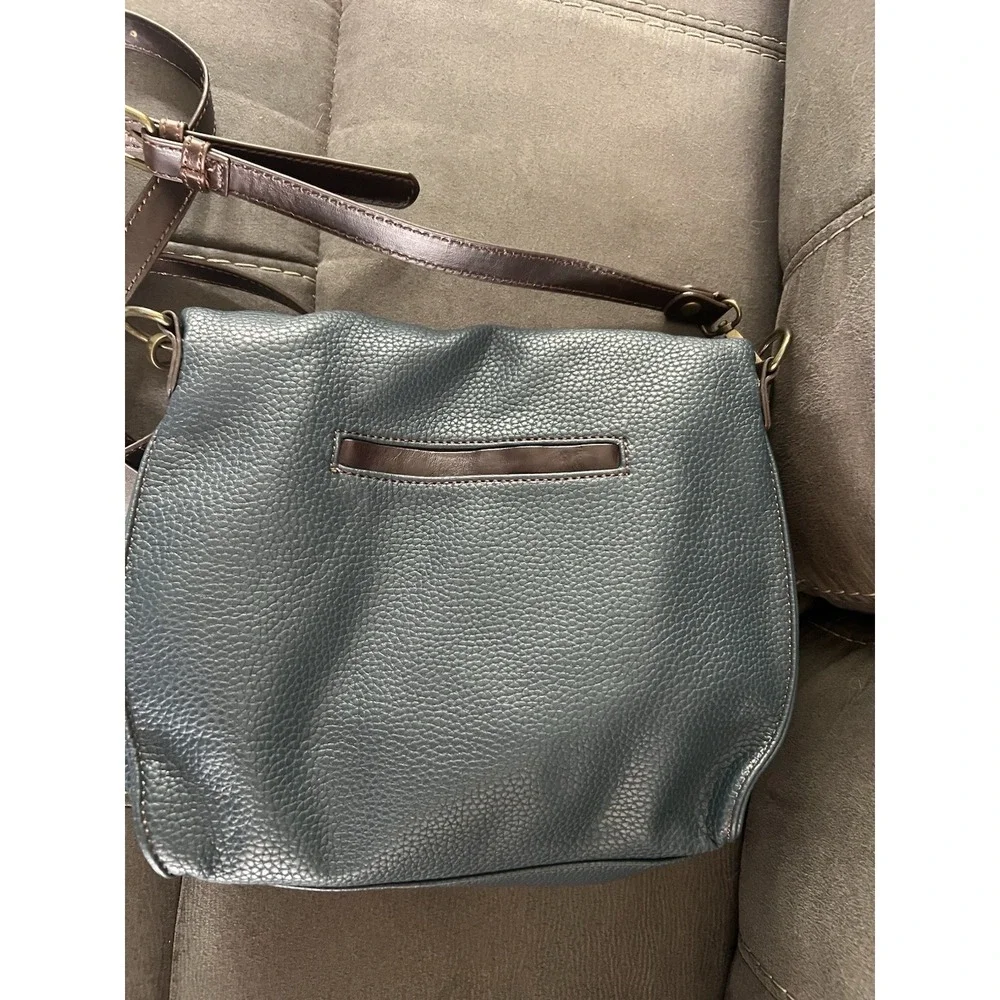 Chala Faux Leather Crossbody Purse Flap Top Shoulder Bag Blue Solid